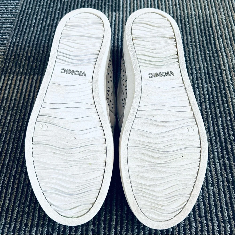 Vionic Grey Nubuck Midi Perforated Slip on Sneakers, size 7.5 38.5 - Picture 9 of 11